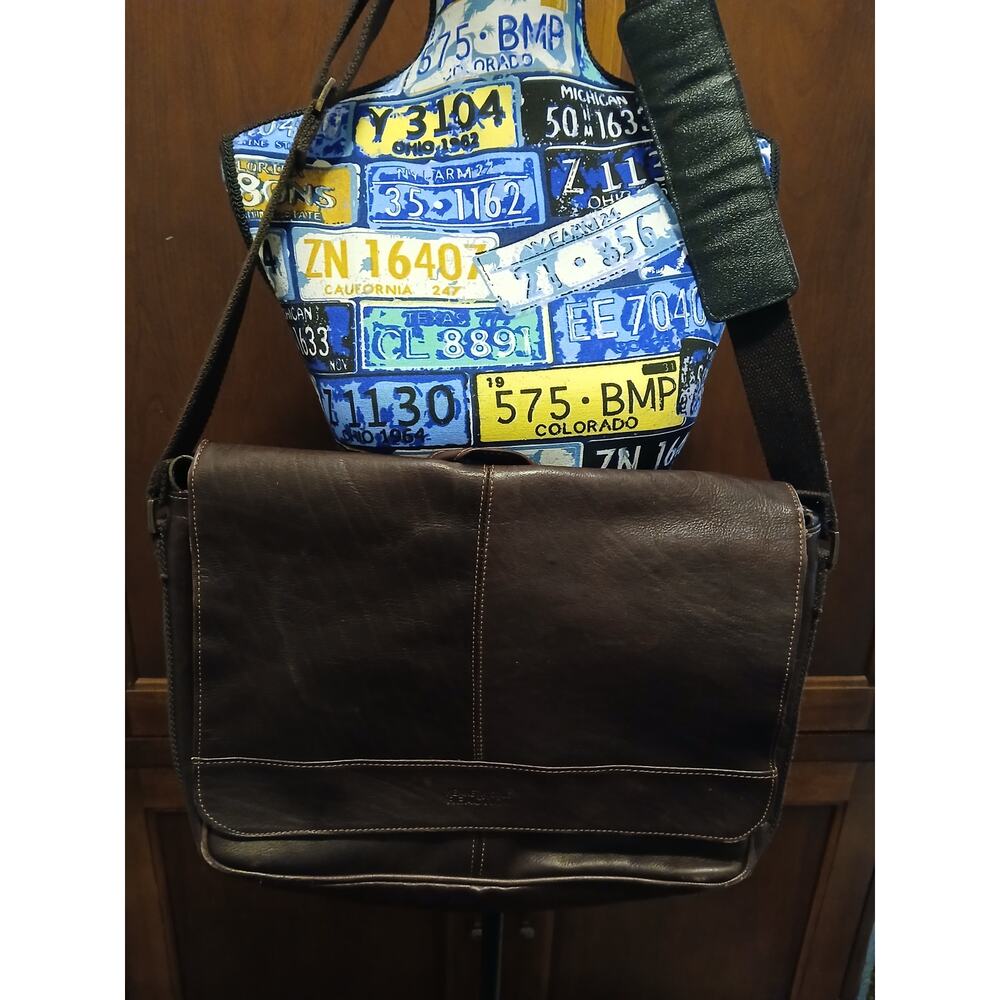 Kenneth Cole reaction genuine leather laptop bag